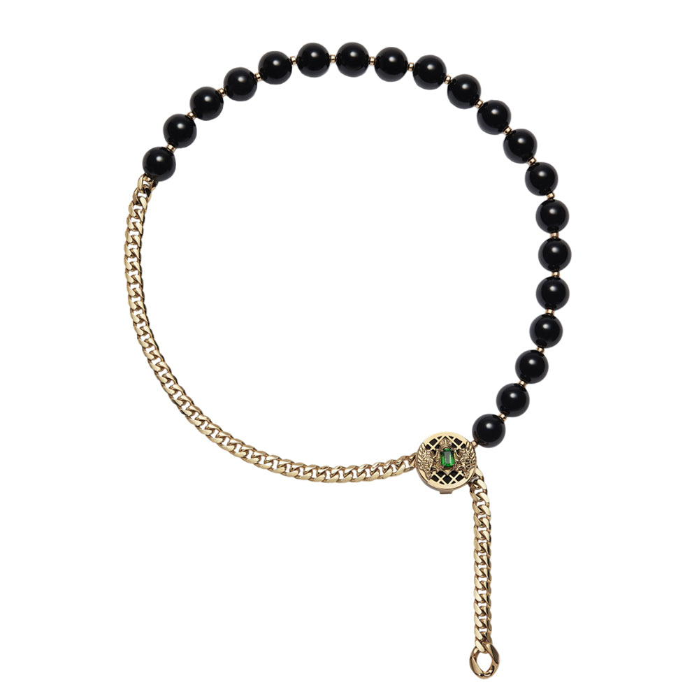 Black onyx [dyed black chalcedony]