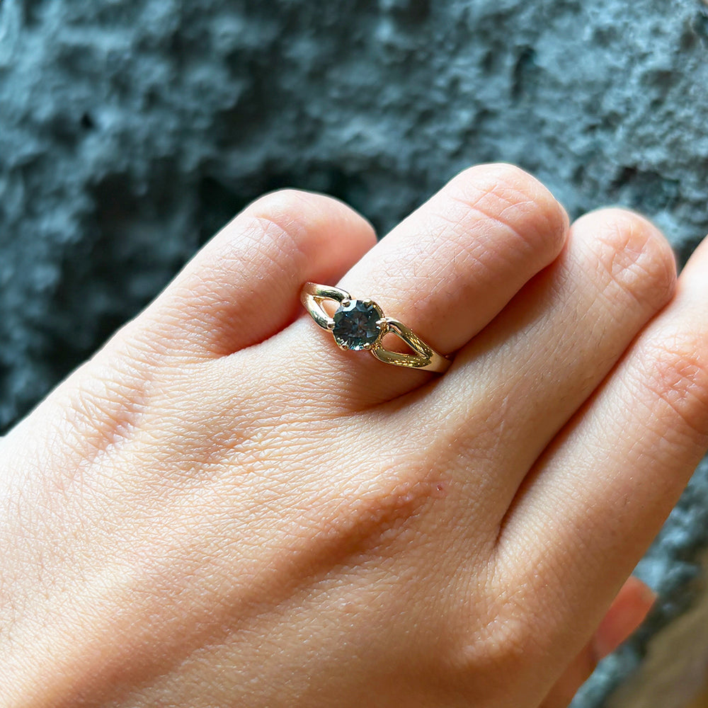 Teal Montana Sapphire & Yellow Gold Ring - "Stag"