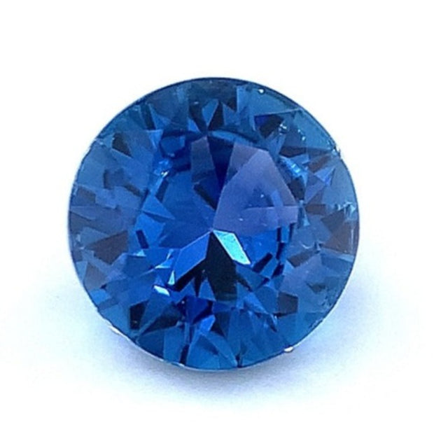 1.35ct Yogo sapphire, round, from profile angle