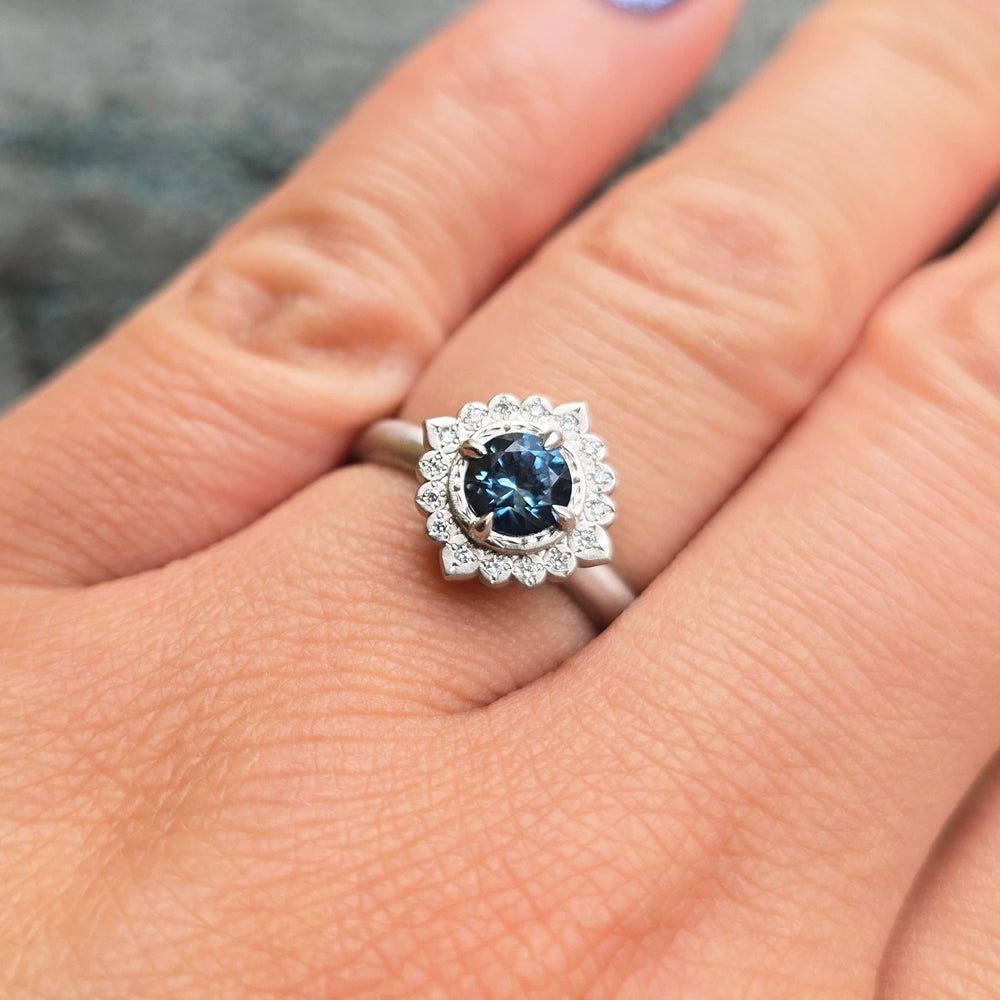 Montana Sapphire Platinum Ring "Flame"