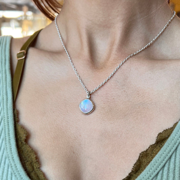 Sterling Silver Rainbow Moonstone Oval Pendant Necklace | RuxiTirisi Designs