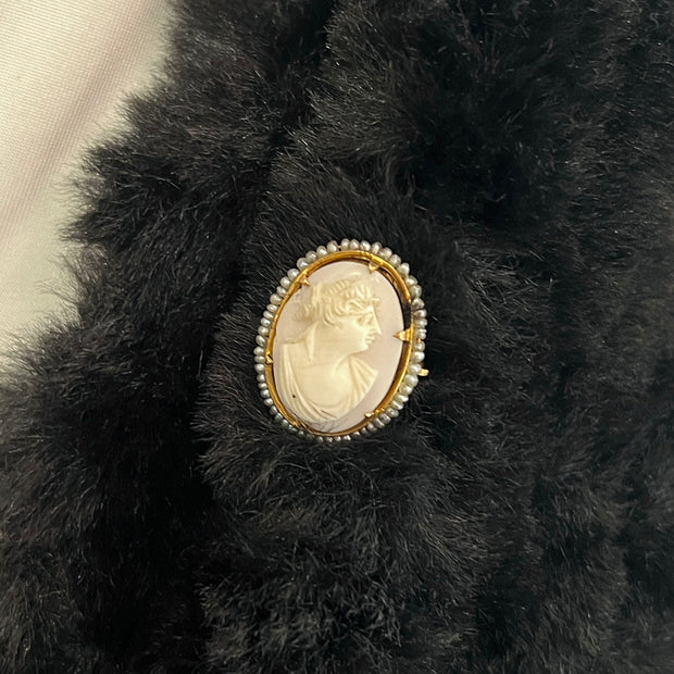 Yellow Gold Cameo Shell - "Victorian Elegance"