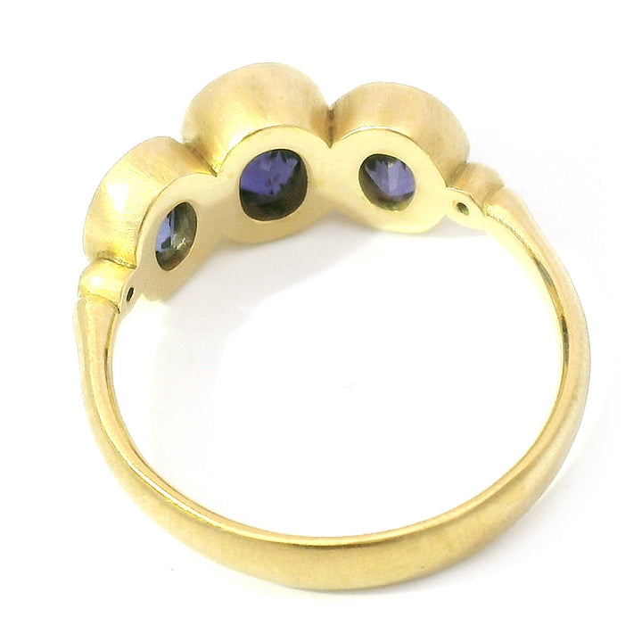 Yogo Sapphire & Diamond Ring - "Queen of the Gulch"