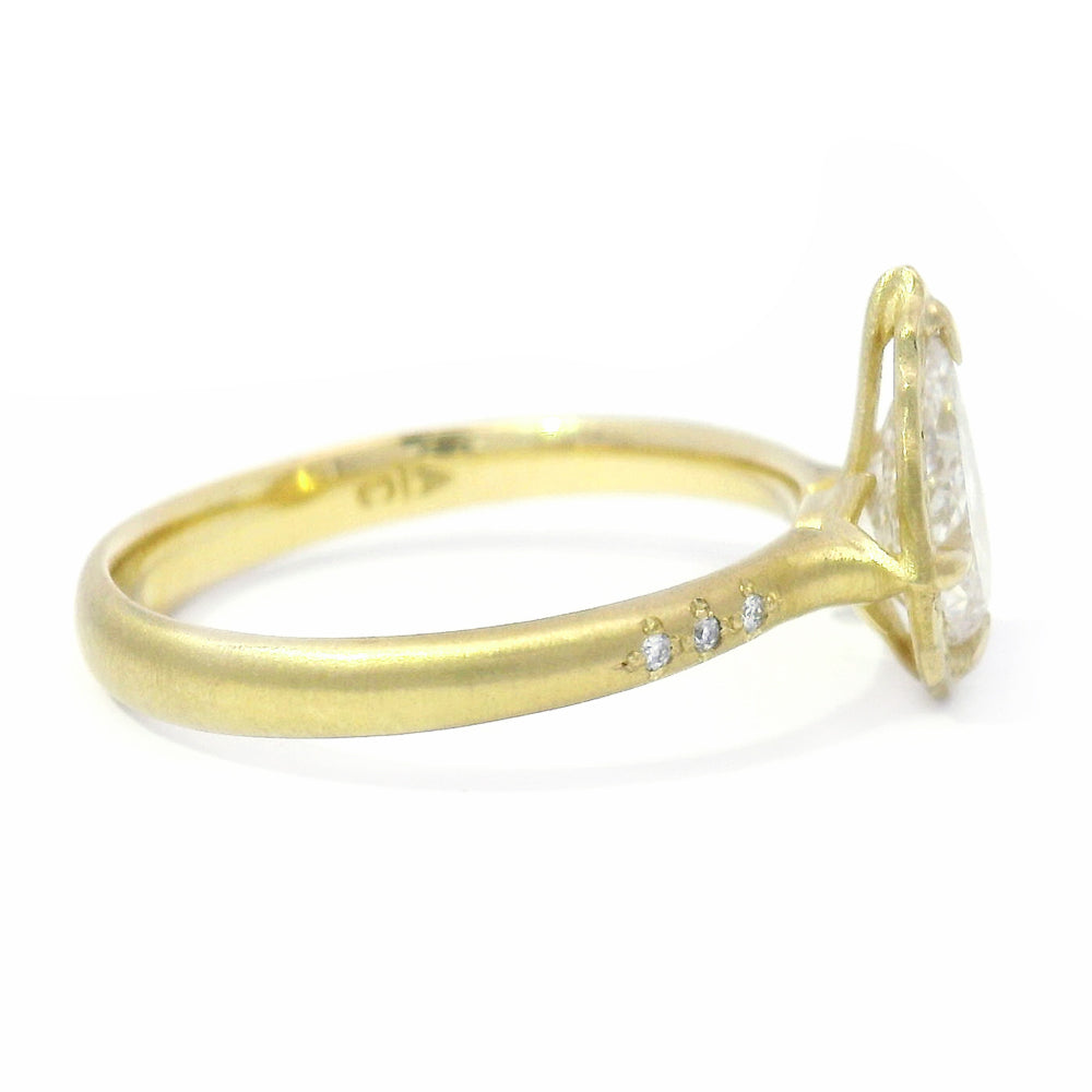 Pear-Shaped Diamond & Yellow Gold Ring - "Lotus Allure"