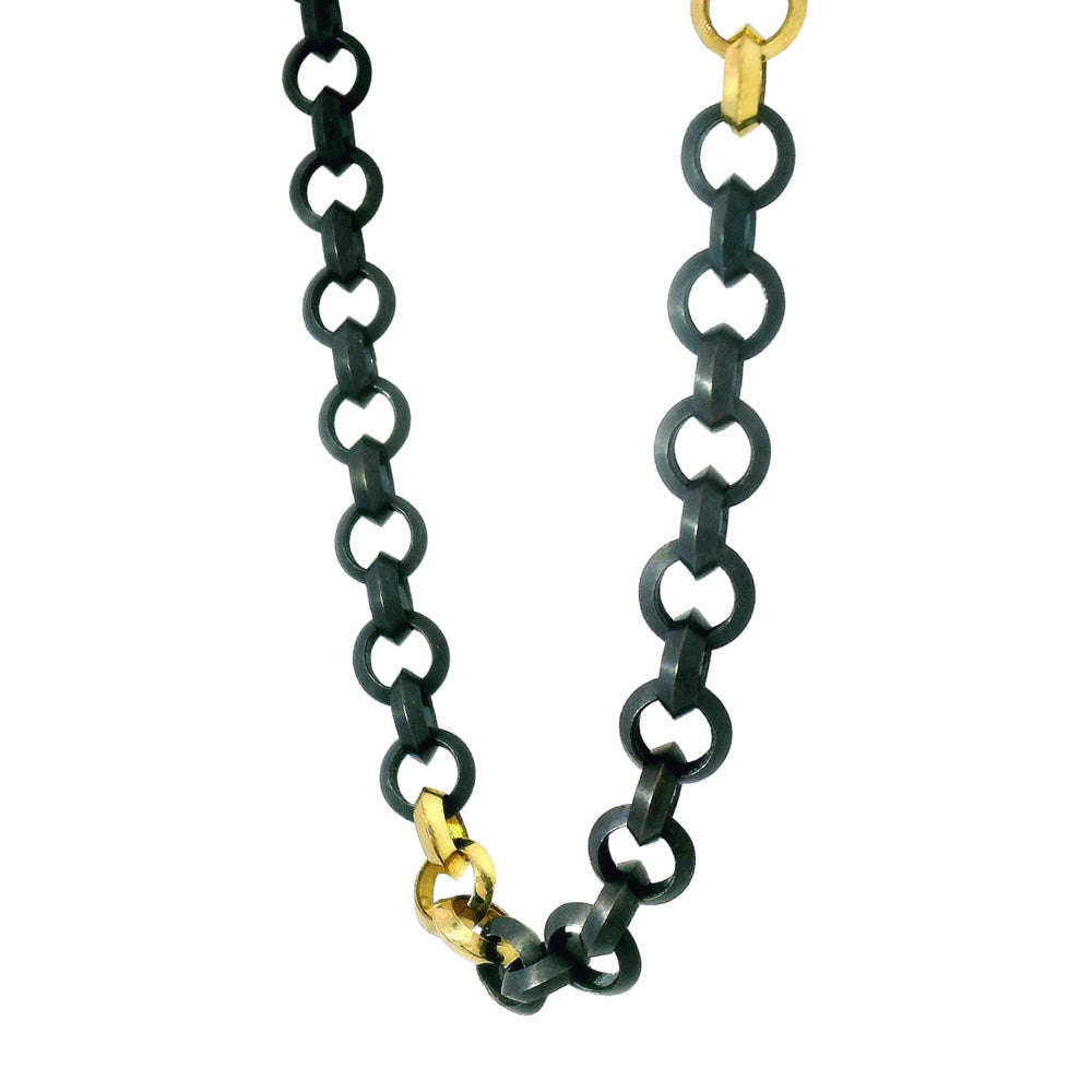 Round link chain necklace with three yellow gold stations