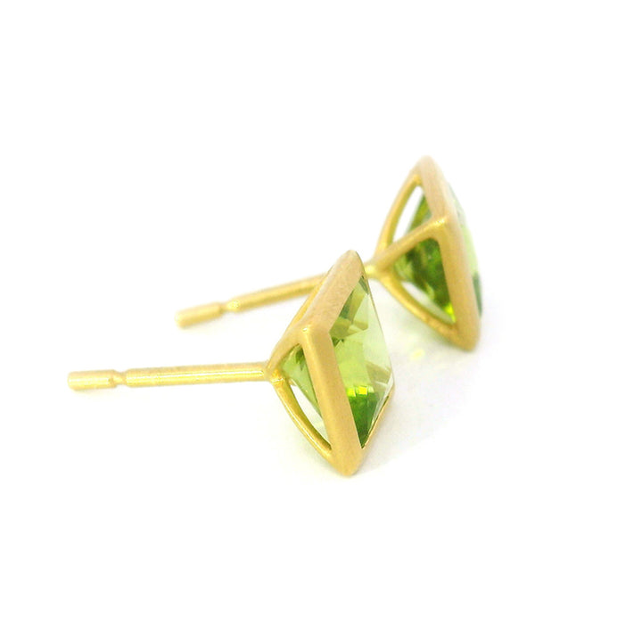 Peridot & Yellow Gold Stud Earrings - "Pothos"