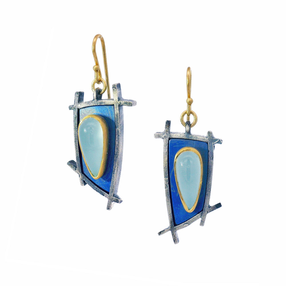 Asymmetric aquamarine drop earrings with anodized titanium and 22K gold by Michael Jensen