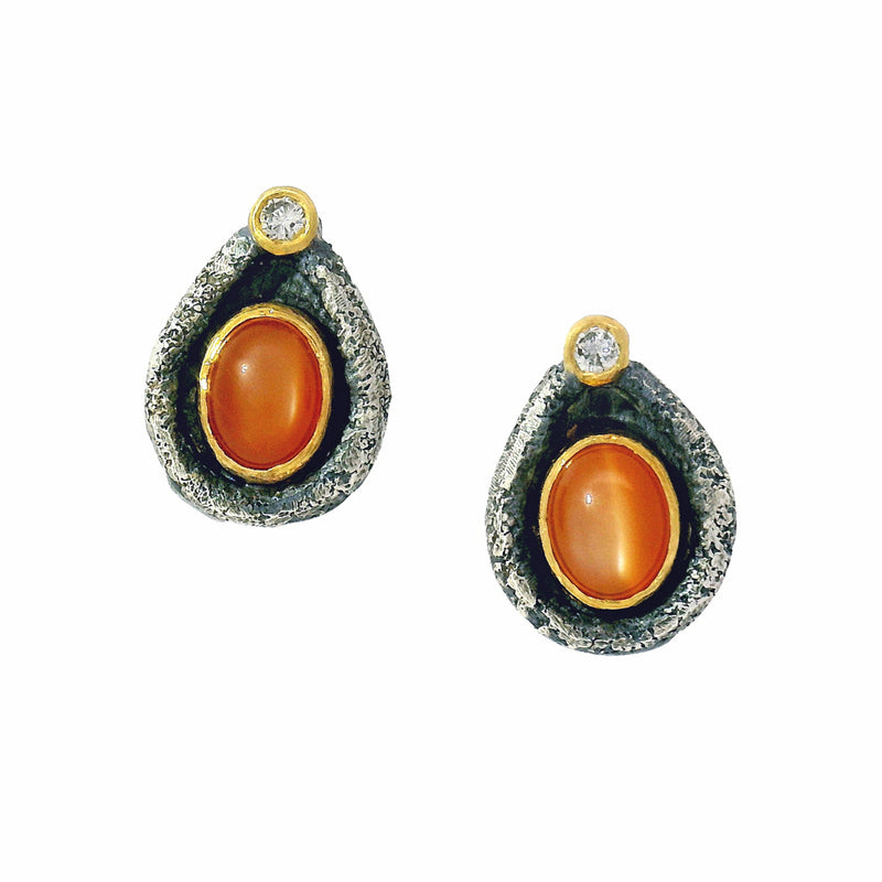 Peach Cat-Eye Moonstone Stud Earrings - "Vetus Felinus"