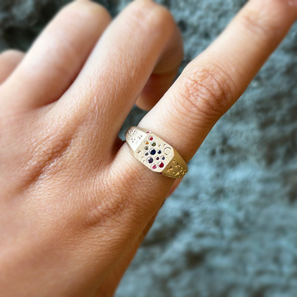 Rainbow Sapphire & Yellow Gold Signet Ring - "Rainbow Cut-Corner"