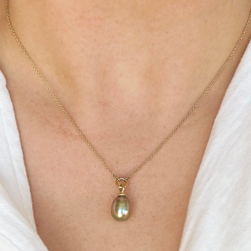 Pistachio Tahitian Pearl Yellow Gold Necklace - "Arcoíris"