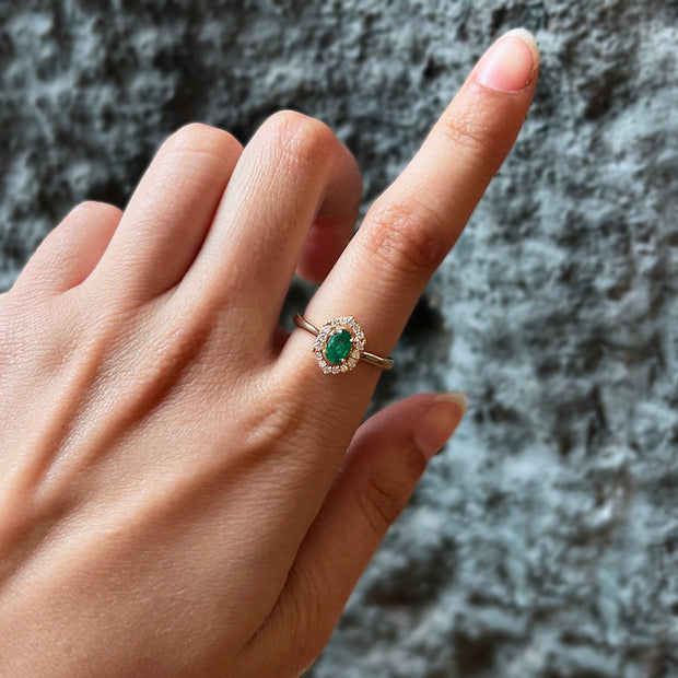 Oval Emerald, Diamond Halo, and 14K Yellow Gold Ring Model