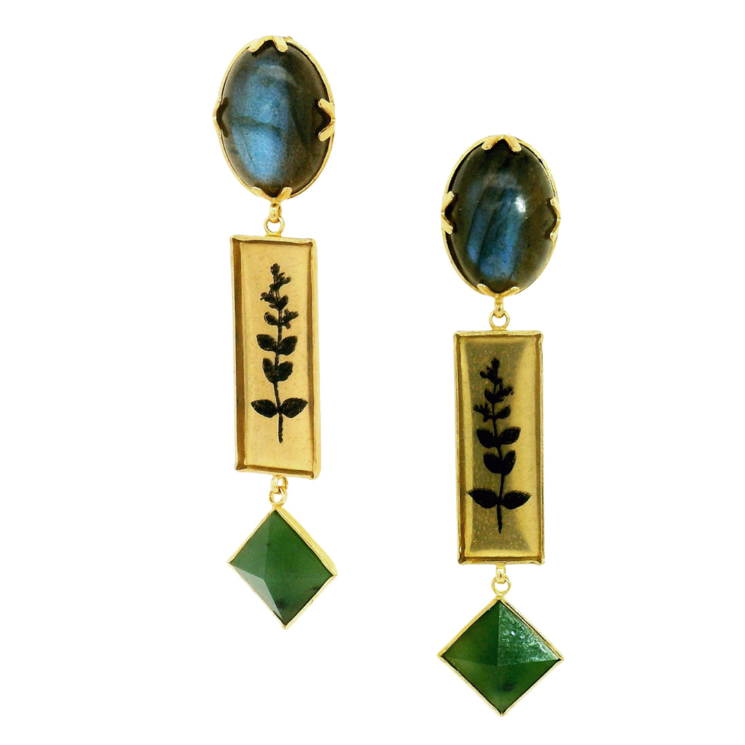 Hand-drawn leafy earrings in gold vermeil with blue-flash labradorite