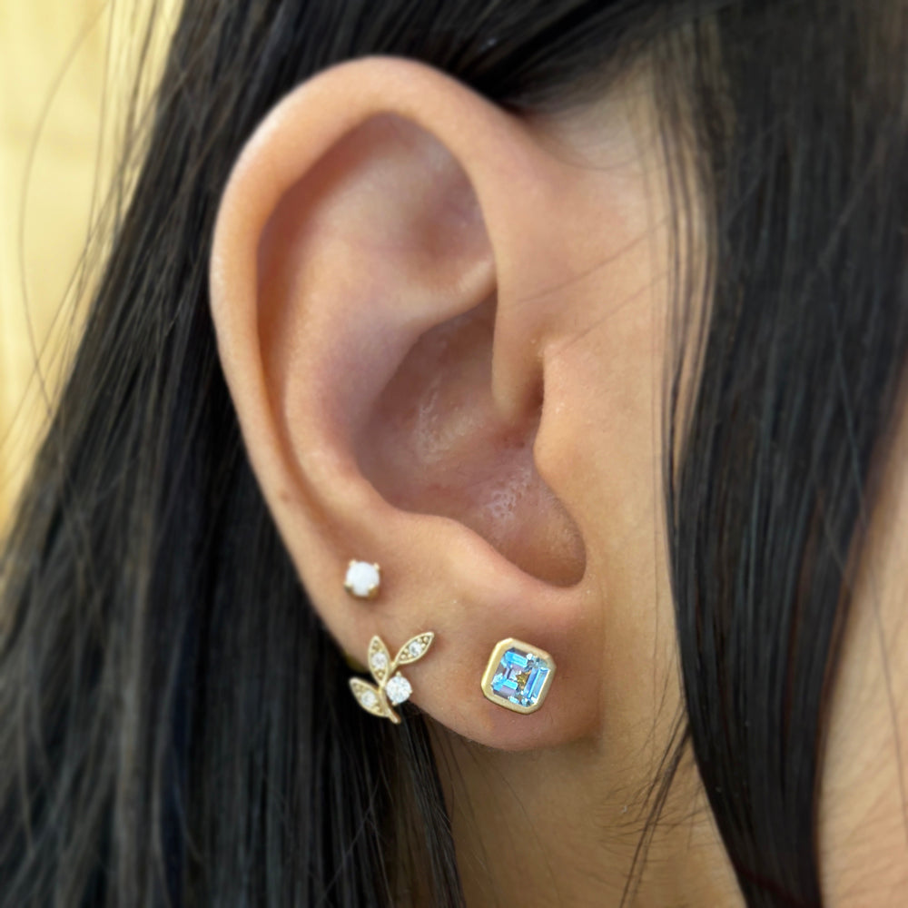 Aquamarine & Yellow Gold Stud Earrings - "Mirror of Ice"