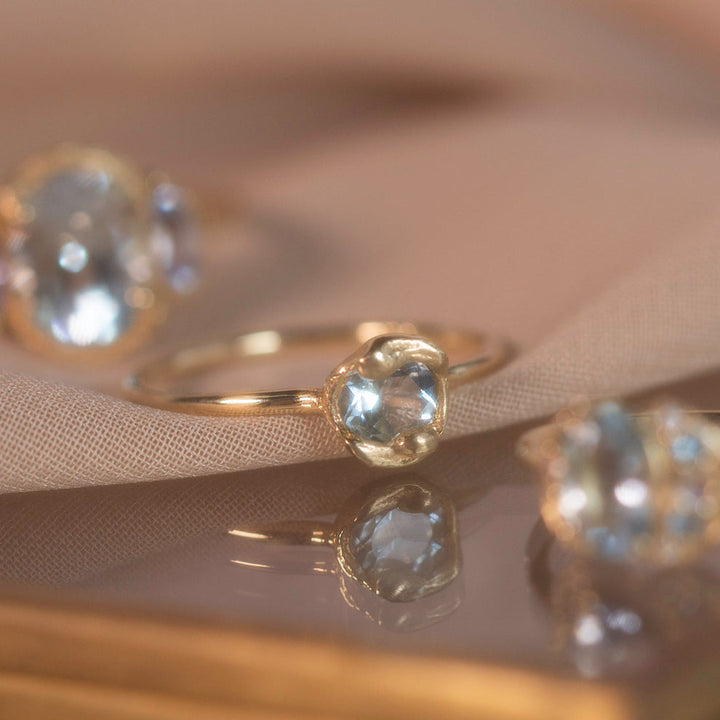 Aquamarine & Yellow Gold Ring - "Pigment Round"